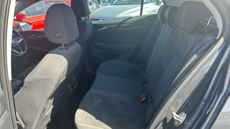 Volkswagen Golf 1.4 TSI eHybrid Style 5dr DSG Hatchback